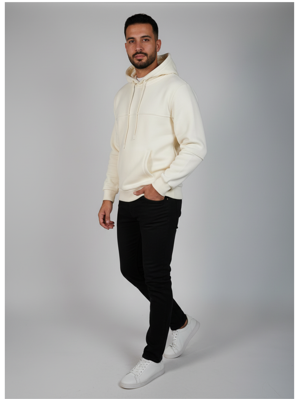 SWEAT-SHIRT  BLANC CASSE  REF  SS19