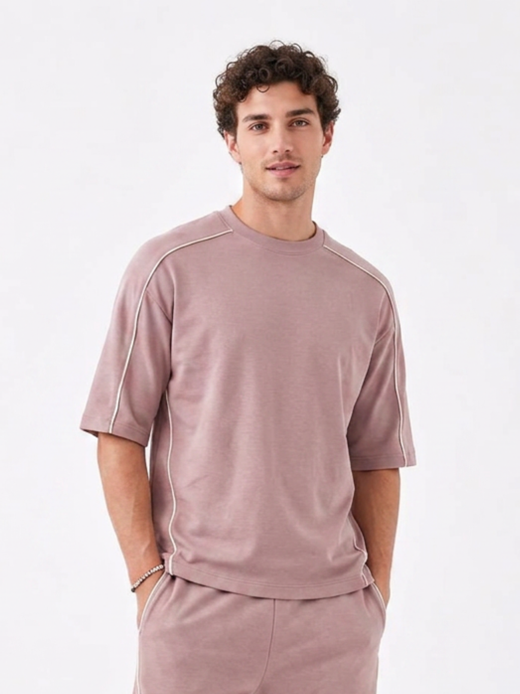 T-shirt Contour